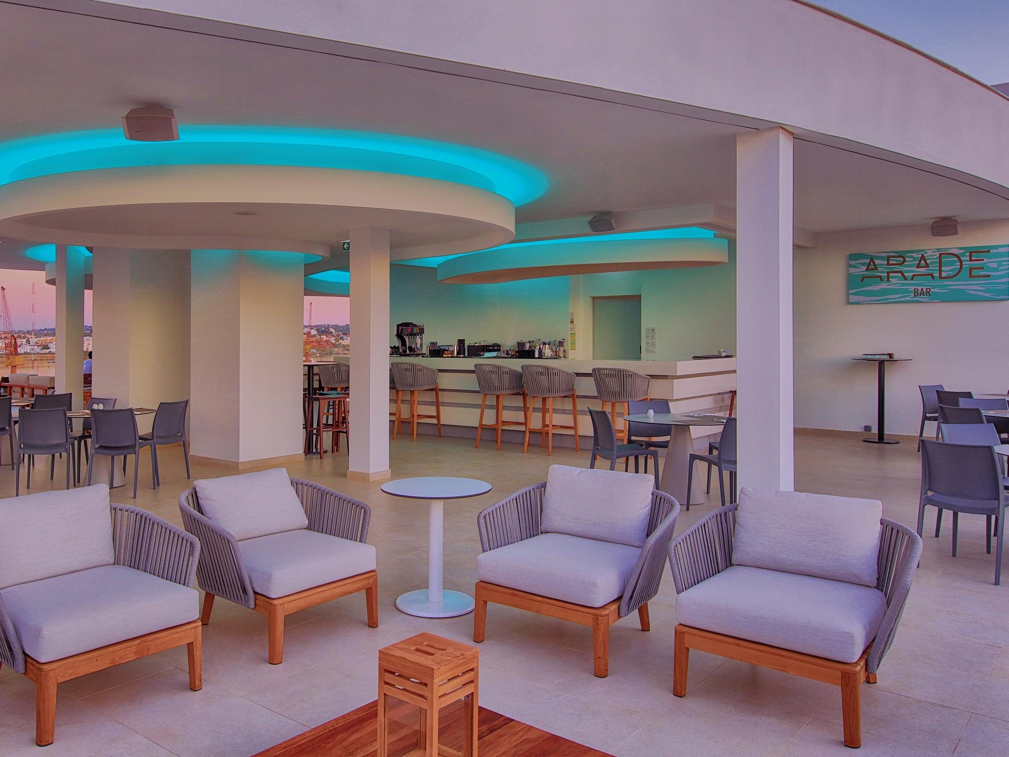 פורטימאו Jupiter Marina Hotel - Couples & Spa (Adults Only) מראה חיצוני תמונה