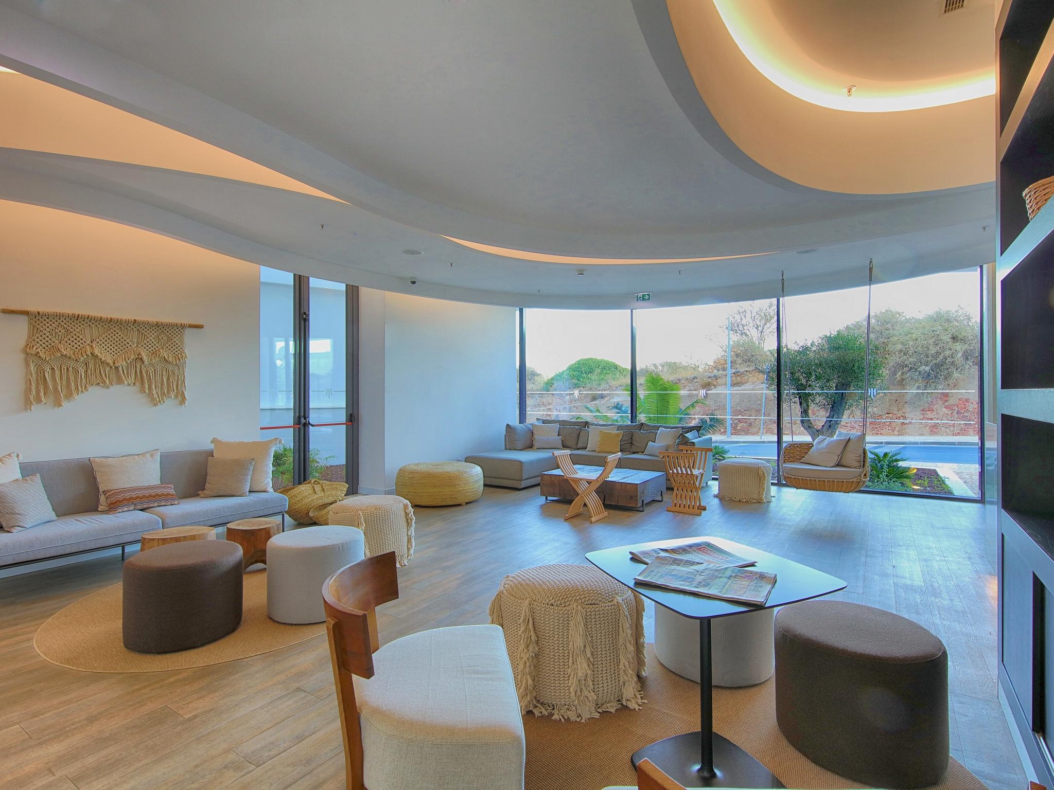 פורטימאו Jupiter Marina Hotel - Couples & Spa (Adults Only) מראה חיצוני תמונה