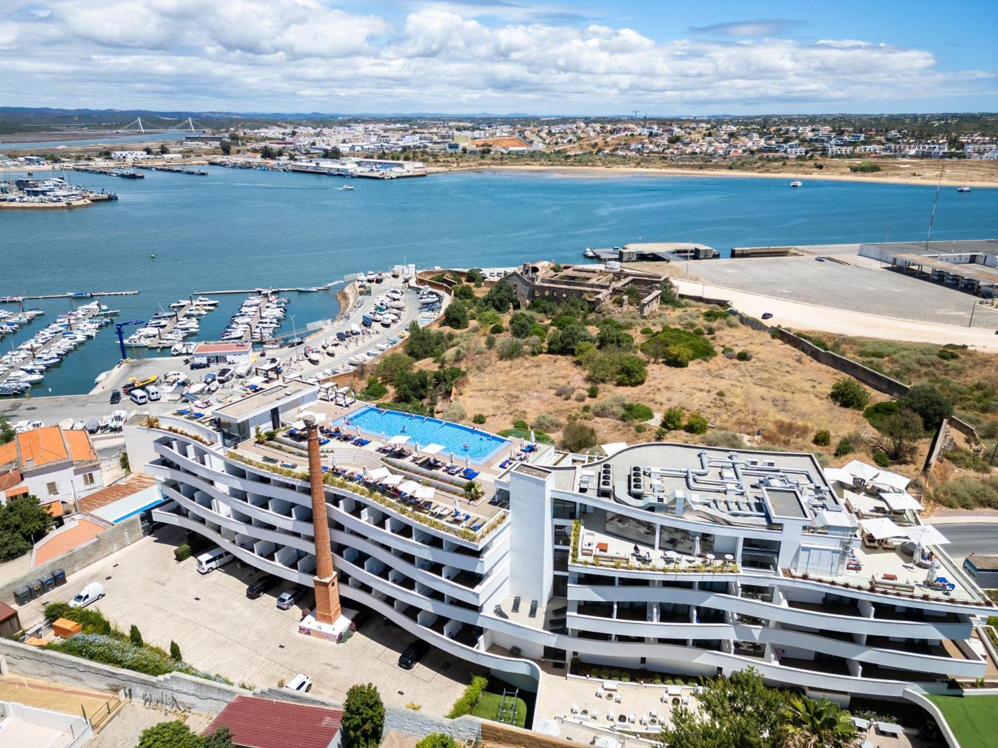 פורטימאו Jupiter Marina Hotel - Couples & Spa (Adults Only) מראה חיצוני תמונה